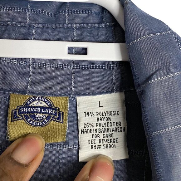 Shaver Lake Women's Patterned Chambray Button-Down Shirt - Picture 5 of 8